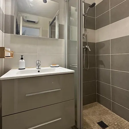 Balthachille - T2 Plages Et - Clim - Parking - Wifi Tres Debit Appartement *