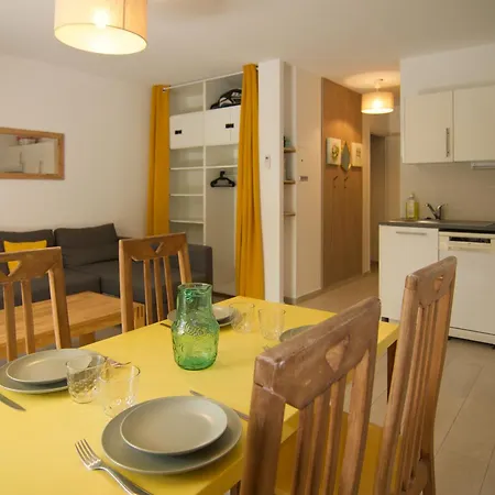 Balthachille - T2 Plages Et - Clim - Parking - Wifi Tres Debit Apartment Six-Fours-les-Plages